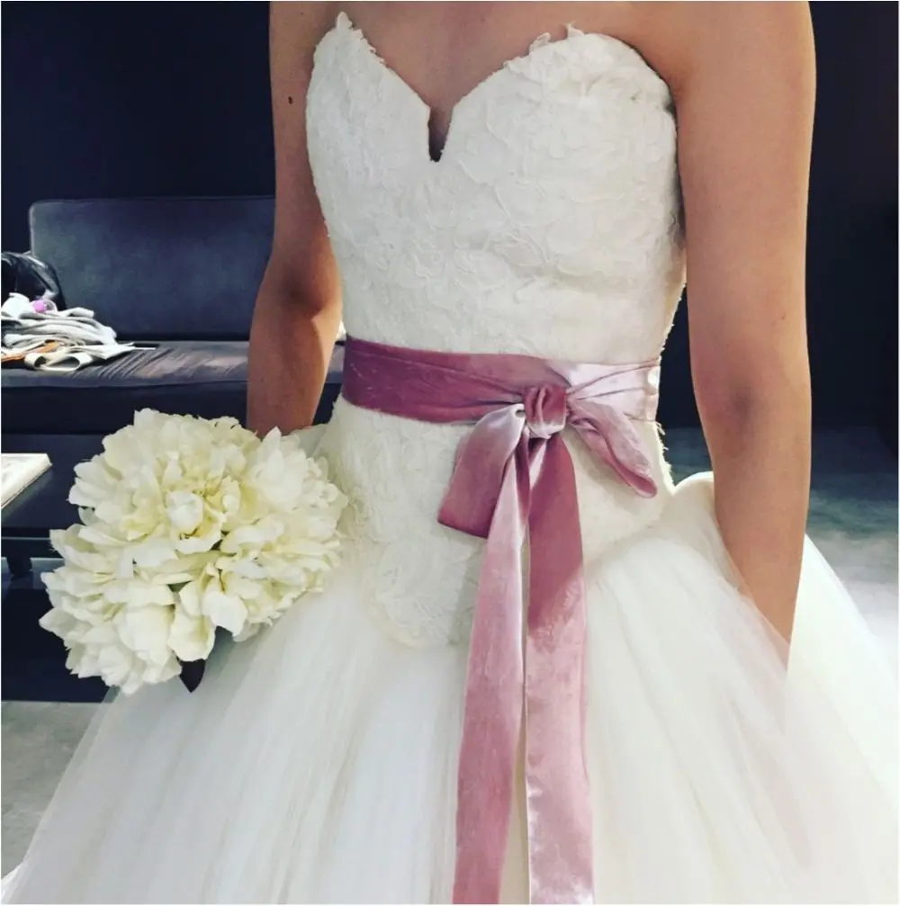 卒花さんに聞く【ドレス特集】- 結婚式・二次会におすすめ! プレ花嫁さんに人気のおしゃれなウェディングドレスは?_19