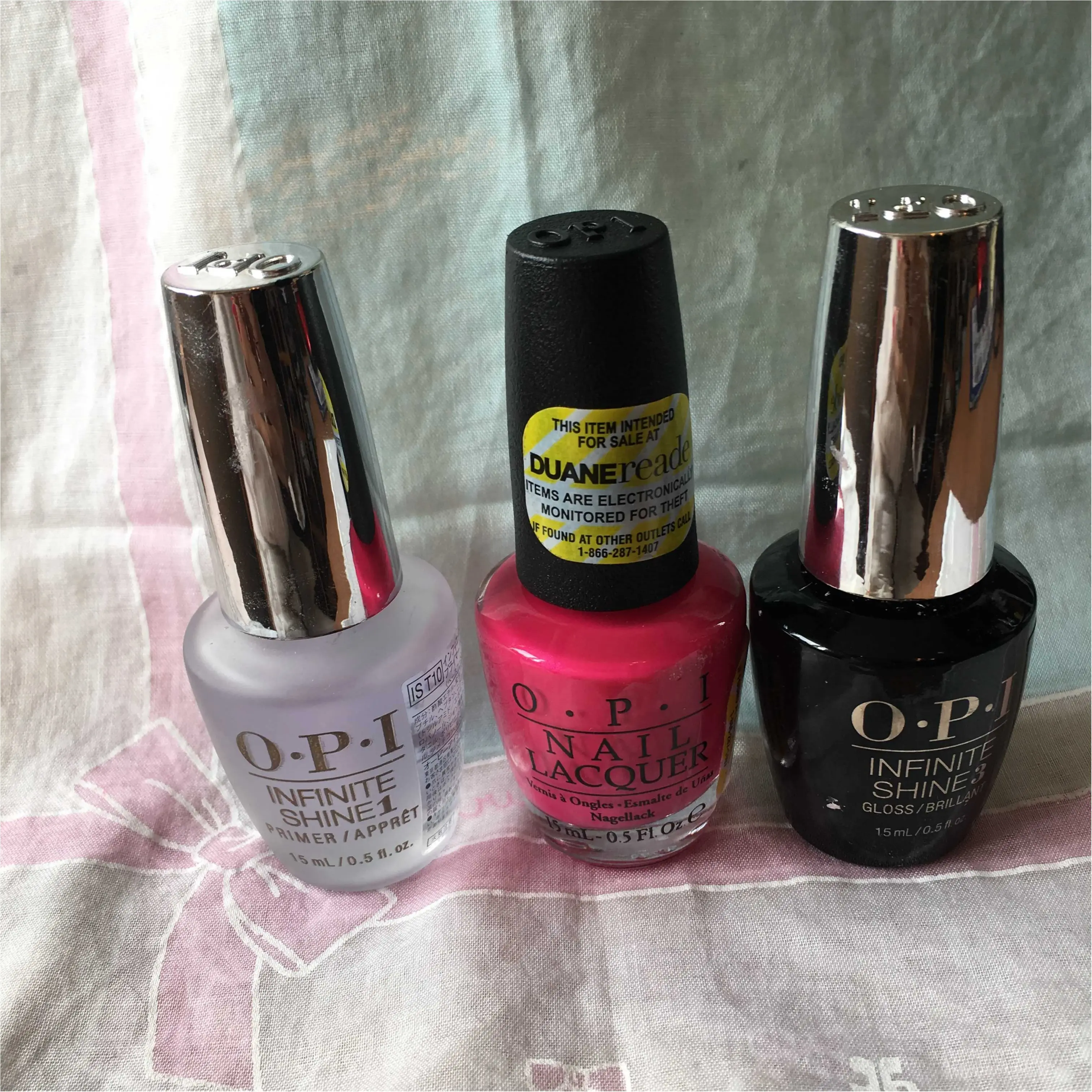 お出かけの時にさっと完成!春にぴったりのセルフネイルはOPIで☆*:.。._2