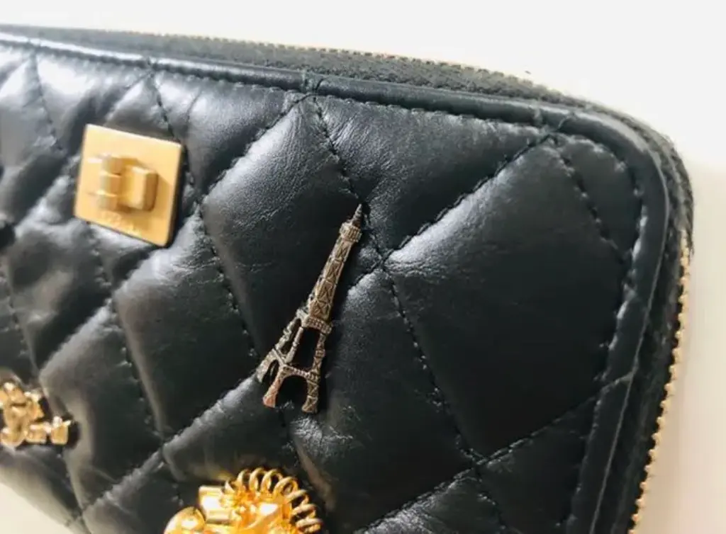 【20代女子の愛用財布】シャネルのRitzモチーフ財布_2