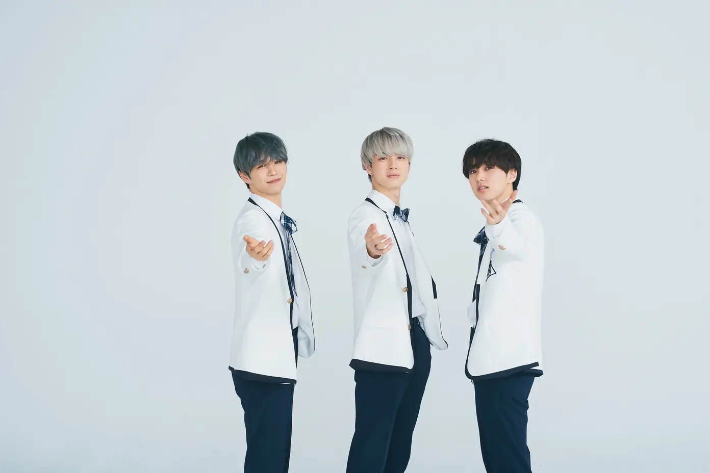 【INI】全17枚!インタビュー写真集 PhotoGallery_1_16
