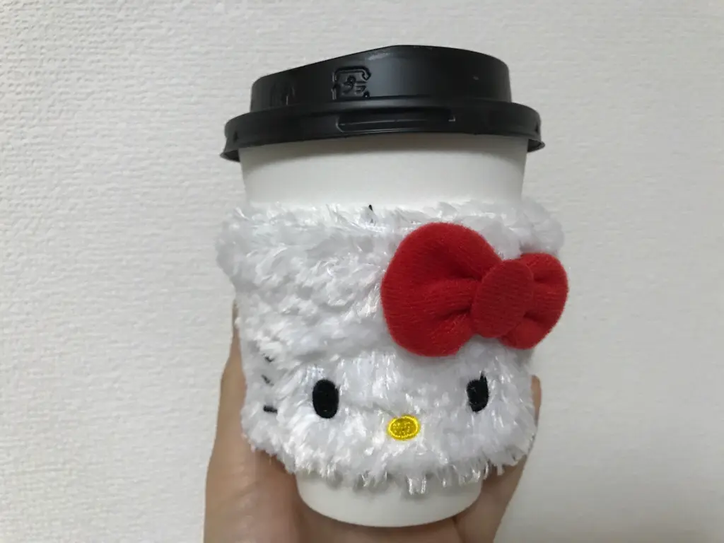 【ローソン】なにコレかわいすぎ❤︎ふわもこ《ハローキティスリーブ》はGETするべし!_3