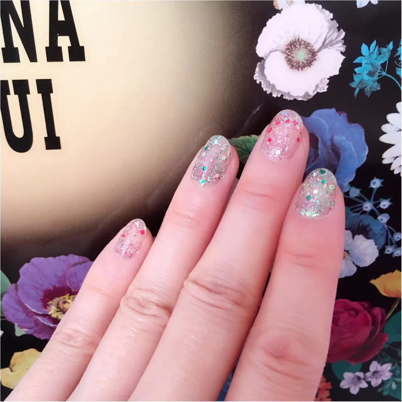 【期間限定】《ANNA SUI》からhappyな《ネイルキット》が登場中♡_4
