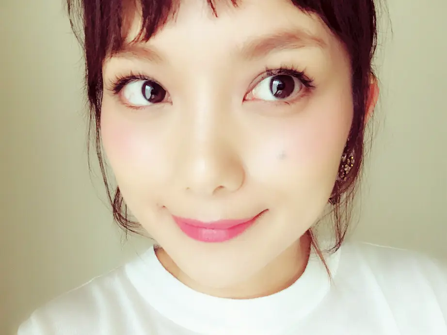 武智志穂ちゃんゾッコン!ジュージー肌が叶うメイクアイテム♡_1