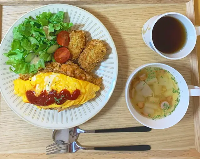 【栄養士の夜ごはん】簡単夜ご飯♡作り置きしてたミートソースと肉じゃがを…?_3