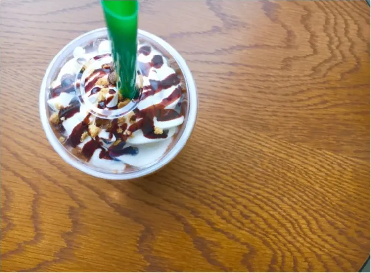 【スタバ】夏に飲むチョコレート⁈ また飲みたくなる《スモアフラペチーノ》が新登場❤️_1