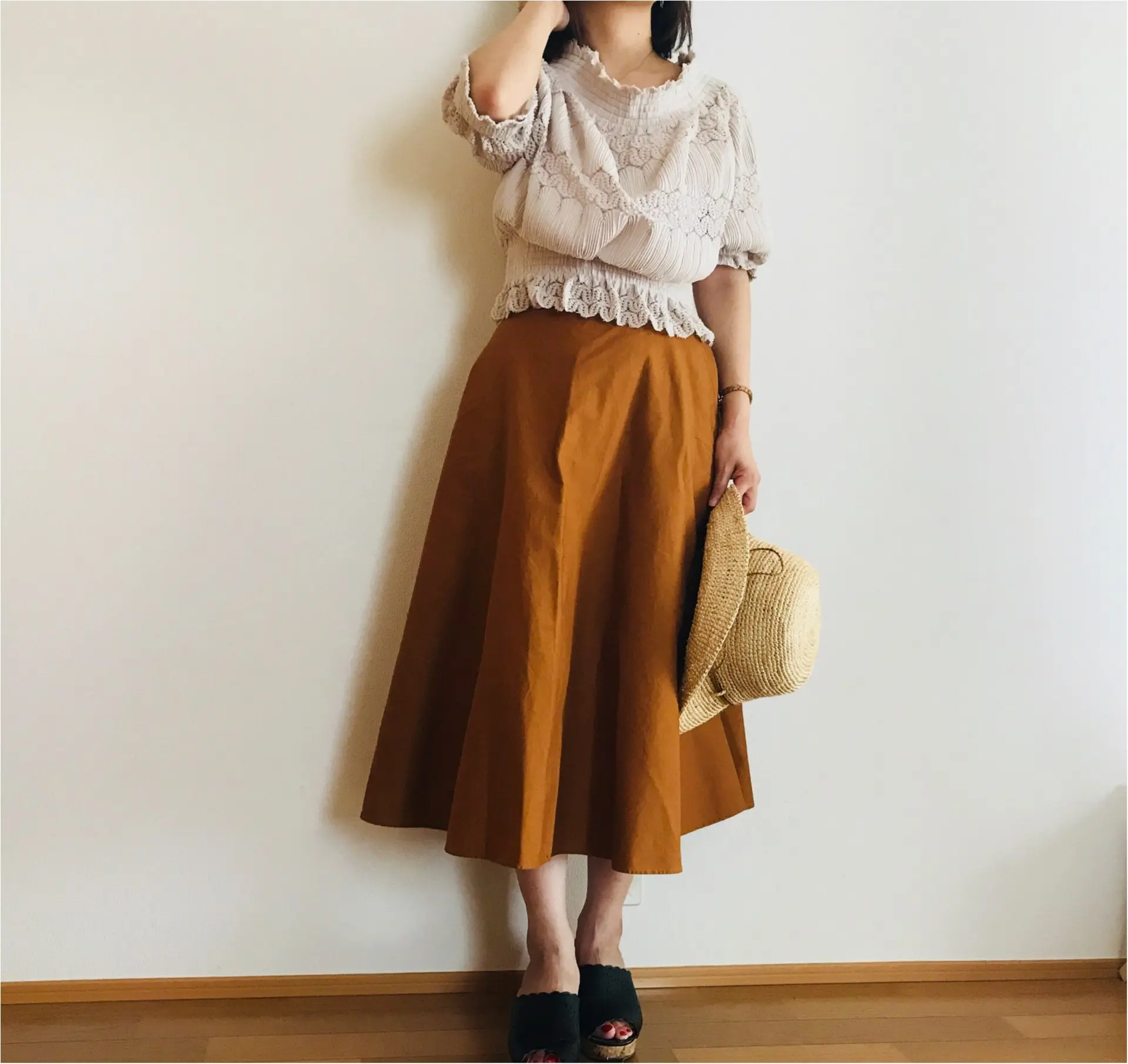 【UNIQLO】夏→秋をつなぐアイテムはコレ!着回し力抜群《サーキュラースカート》_4