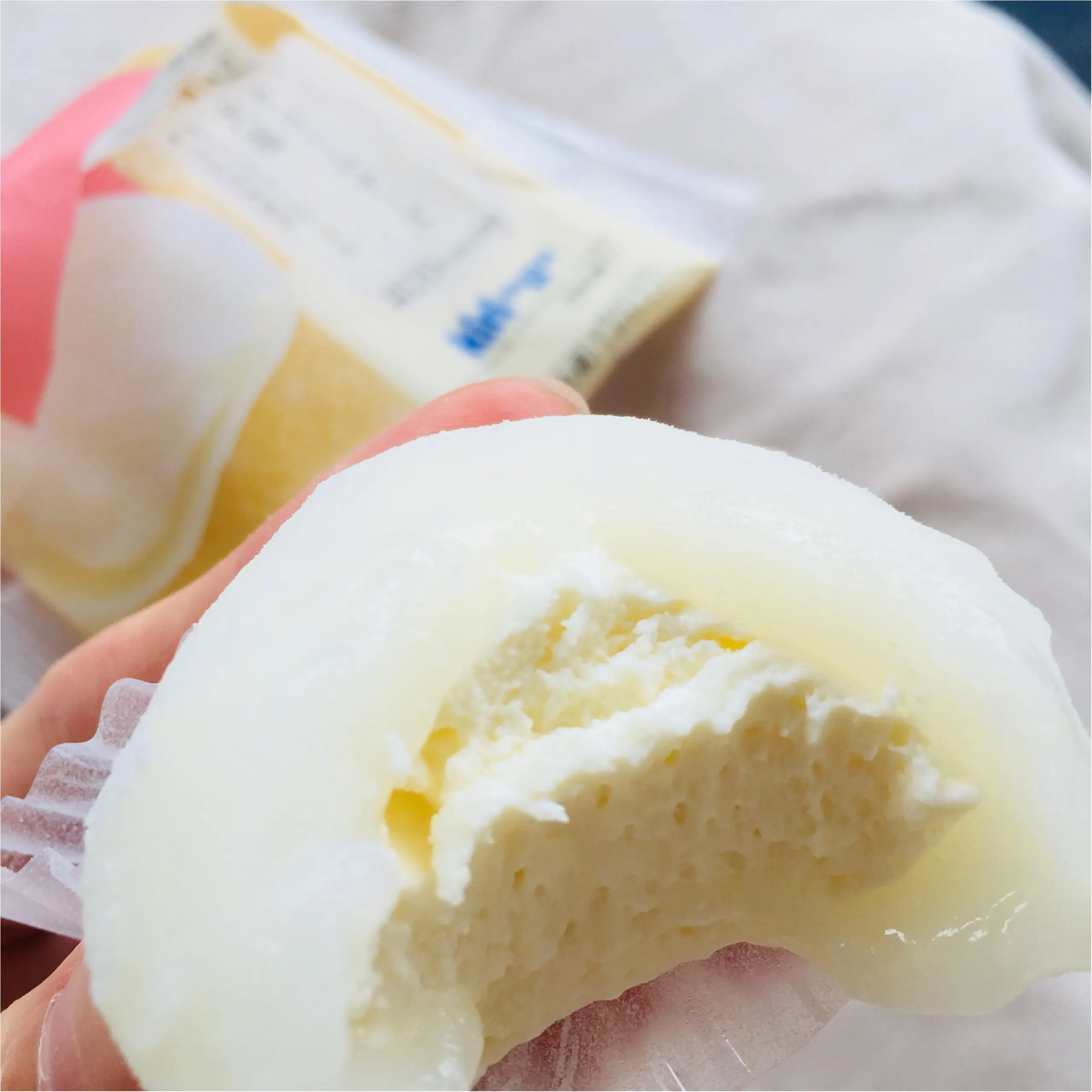 《本日5/1発売!》【コンビニスイーツ】LAWSONクリームチーズ大福(kiriクリームチーズ使用★)が美味❤️_3
