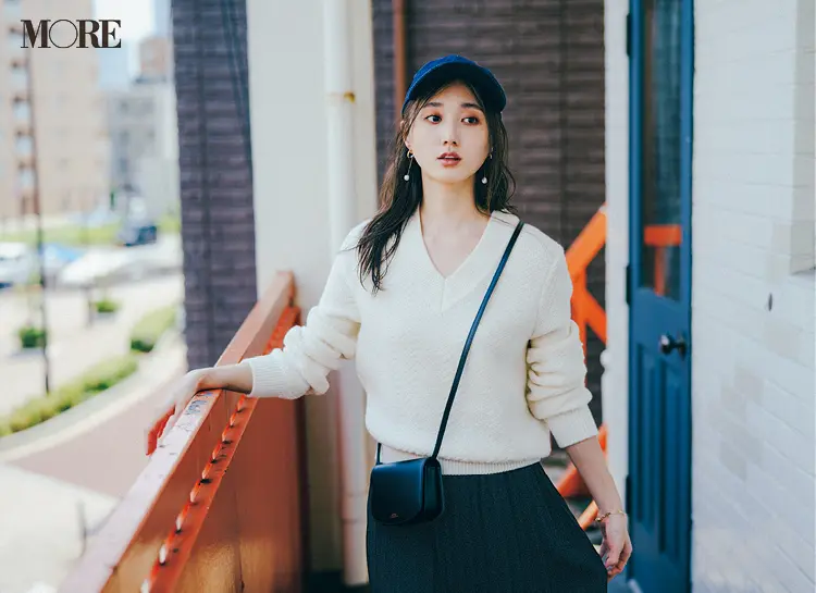 「あきの深いVネック」をヘルシーに上品に着る方法♡ インナー前提で選ぶ? 美デコルテで魅せる?_3