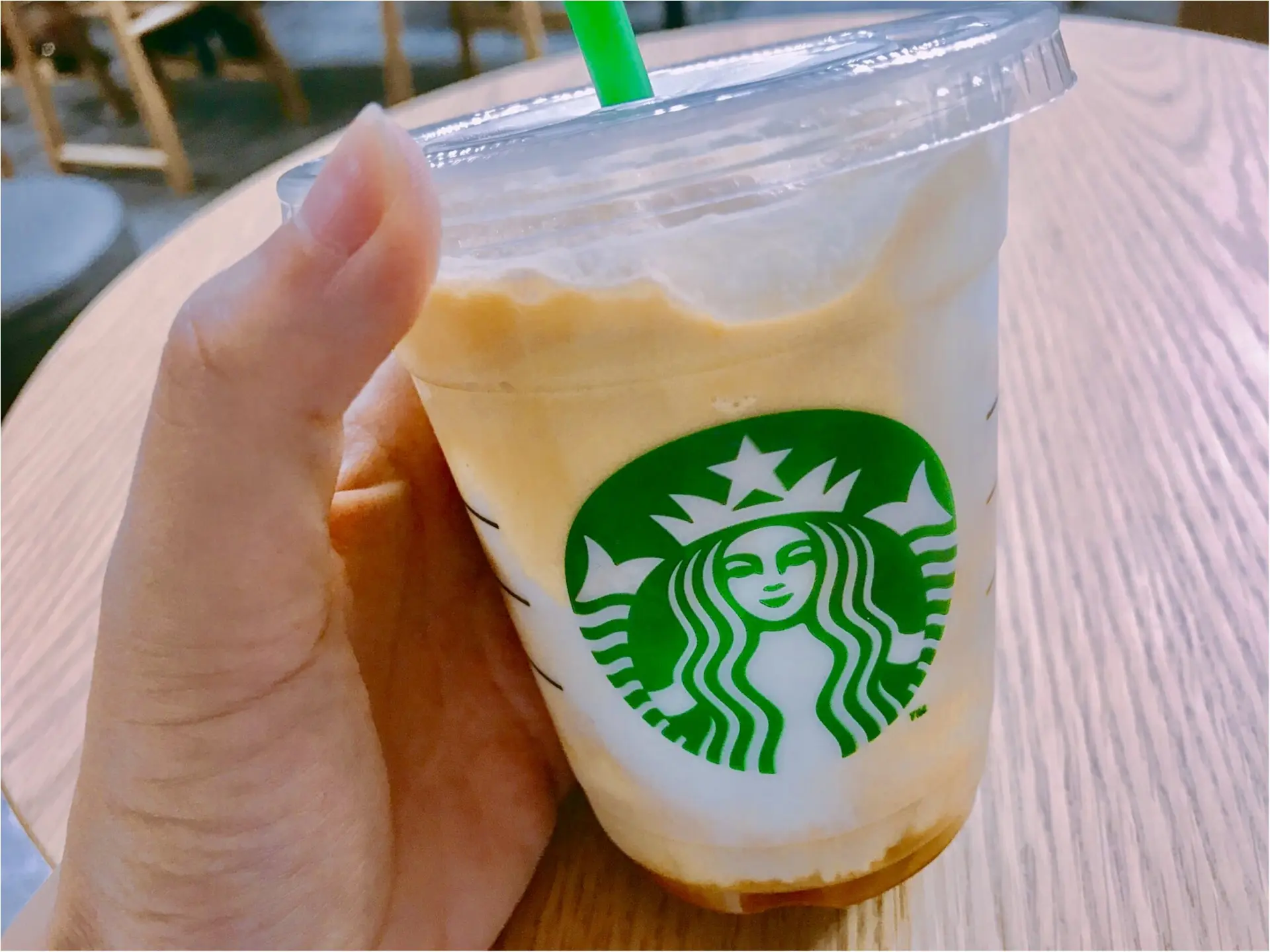 【スタバ】コーヒー好きにはたまらない!スタバ至上最もエスプレッソ感の強い《エスプレッソ アフォガート フラペチーノ》が新登場❤︎なんと今回は全サイズ対応!カロリーが気になる方も◎_4