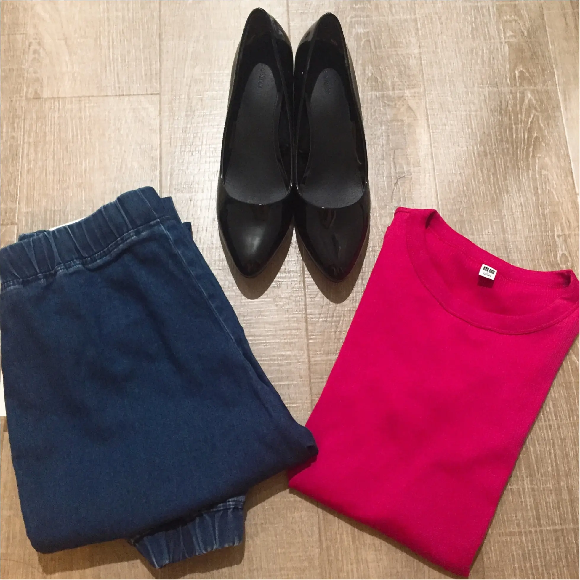 【ユニクロ】プチプラ祭り!全身コーデ¥2670のお買い物レポ♡クルーネックT/デニムジョガーパンツ/パンプス_1