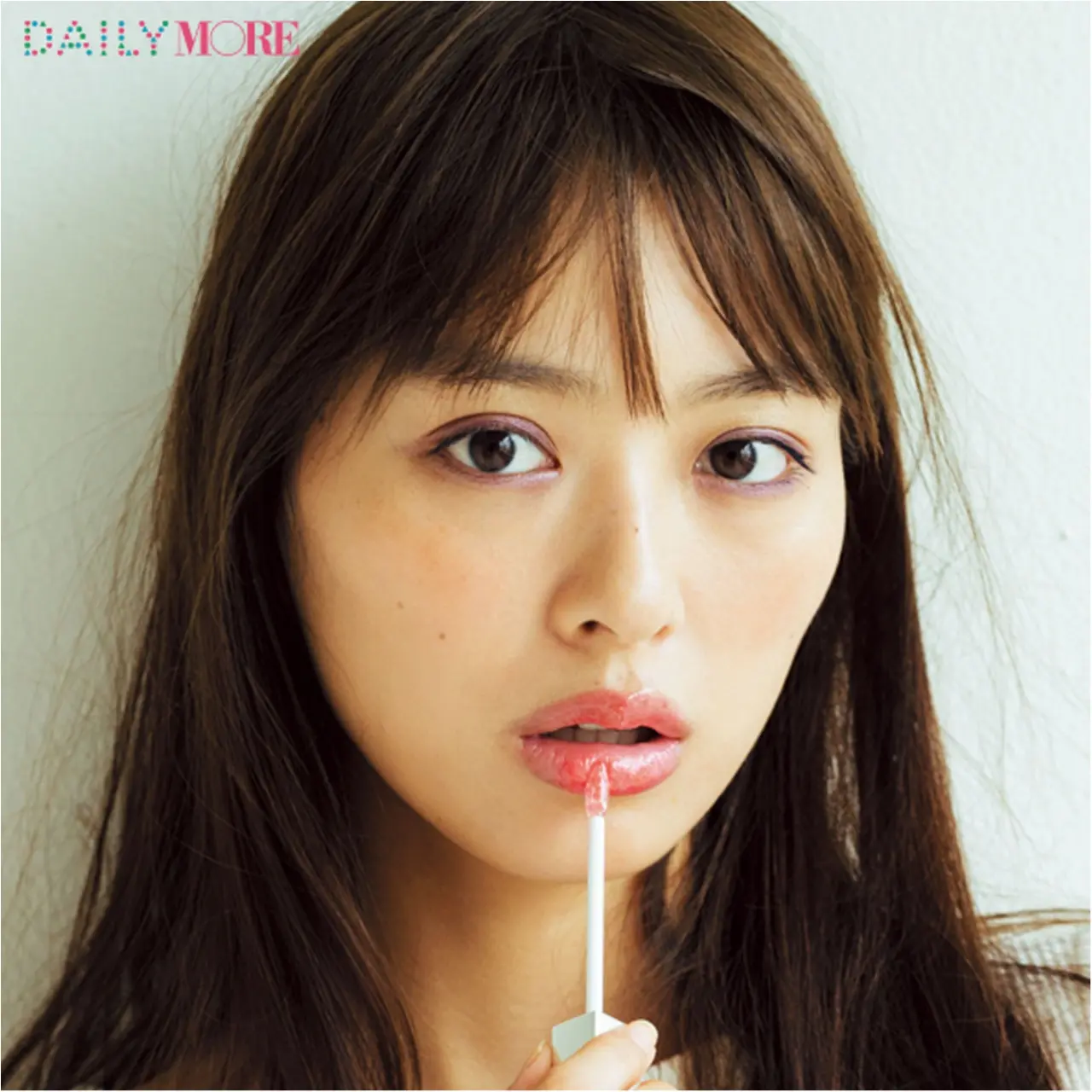 内田理央主演! イガリシノブさんの「彼とまったりする日」の「男子が触れたくなるやわらか♡くちびるメイク」♪_3
