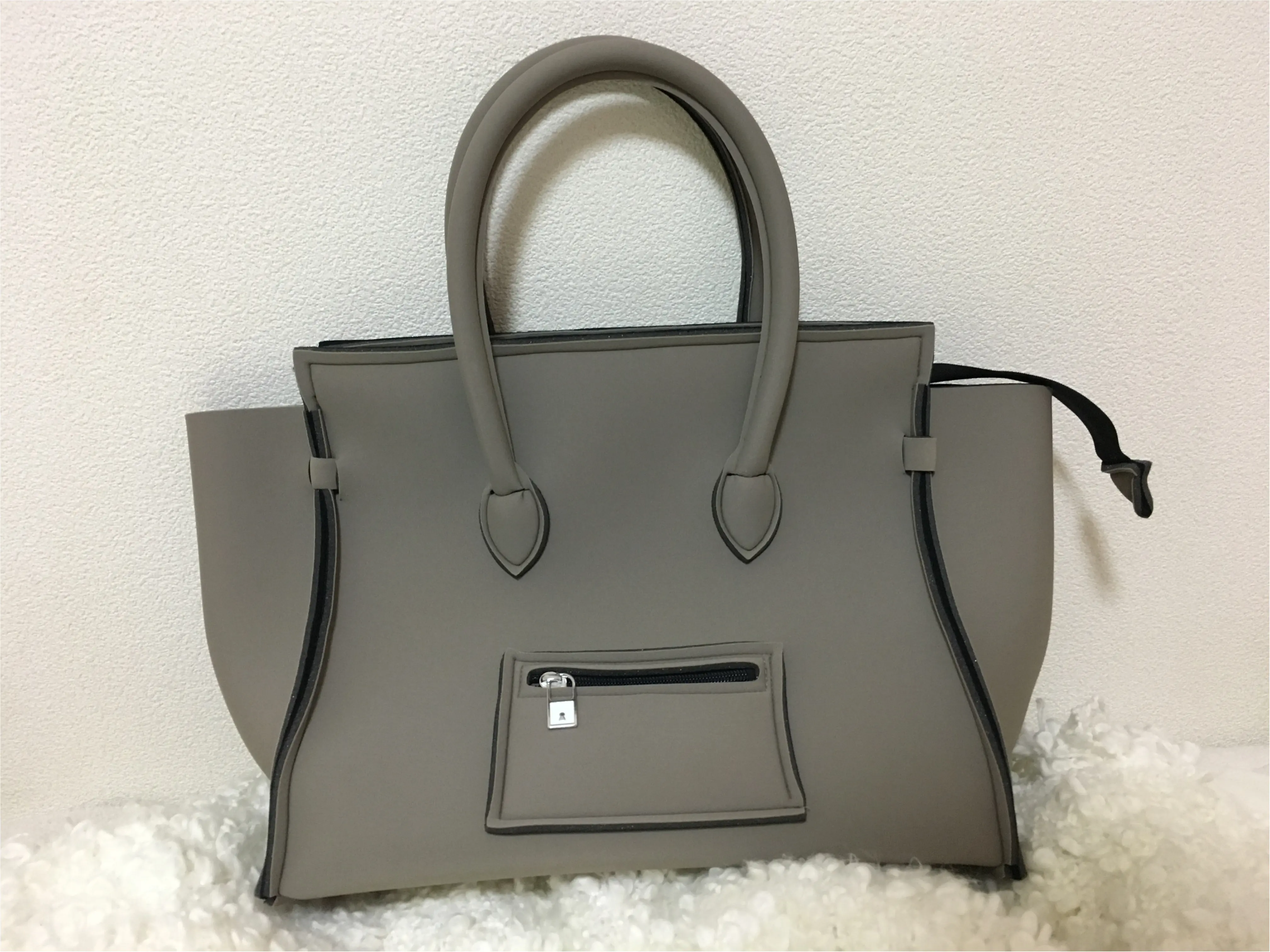 ★新年度準備はもうばっちり?わたしは【save my bag】の通勤鞄で新年度を迎えます!だってこれ、こんな面白い秘密があるんです!!_1
