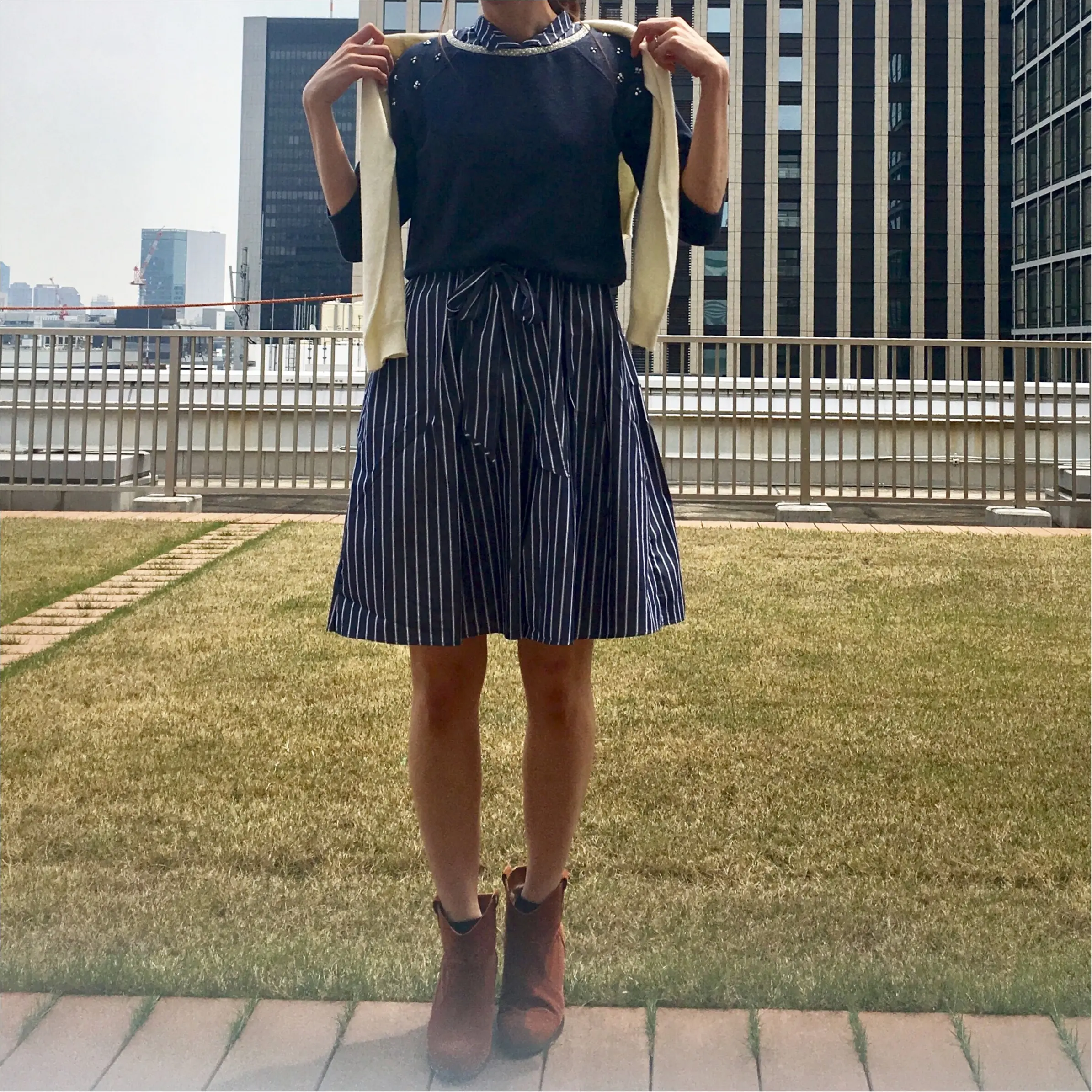 今から真夏まで着れちゃう!Flower Days のストライプのワンピースがかわいい!!ワンピースの着回しコーデ♪_4
