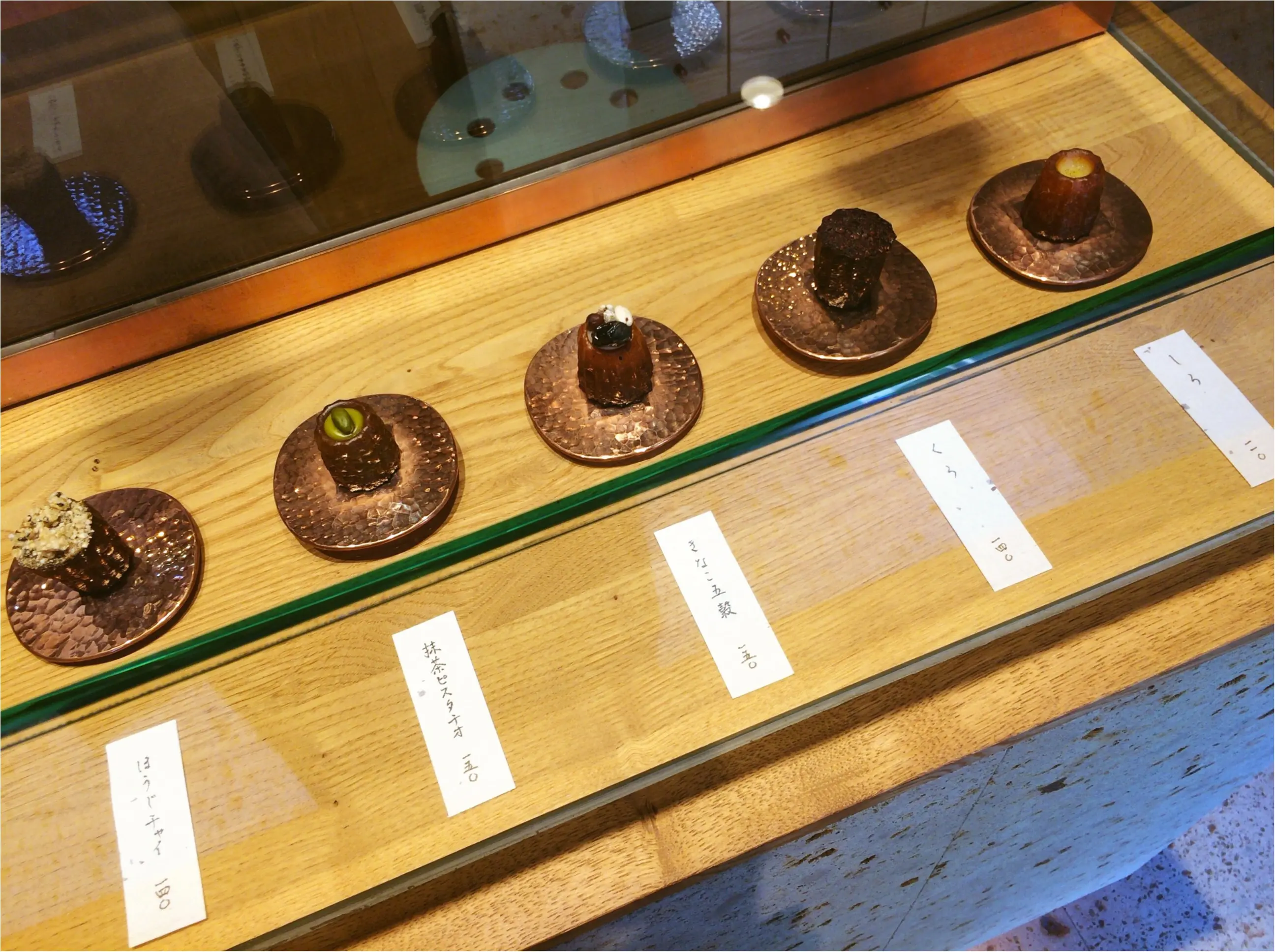 《大阪名物》カヌレ堂のカヌレ!開けた瞬間、フォトジェニック♡宝石箱やぁ〜!_8