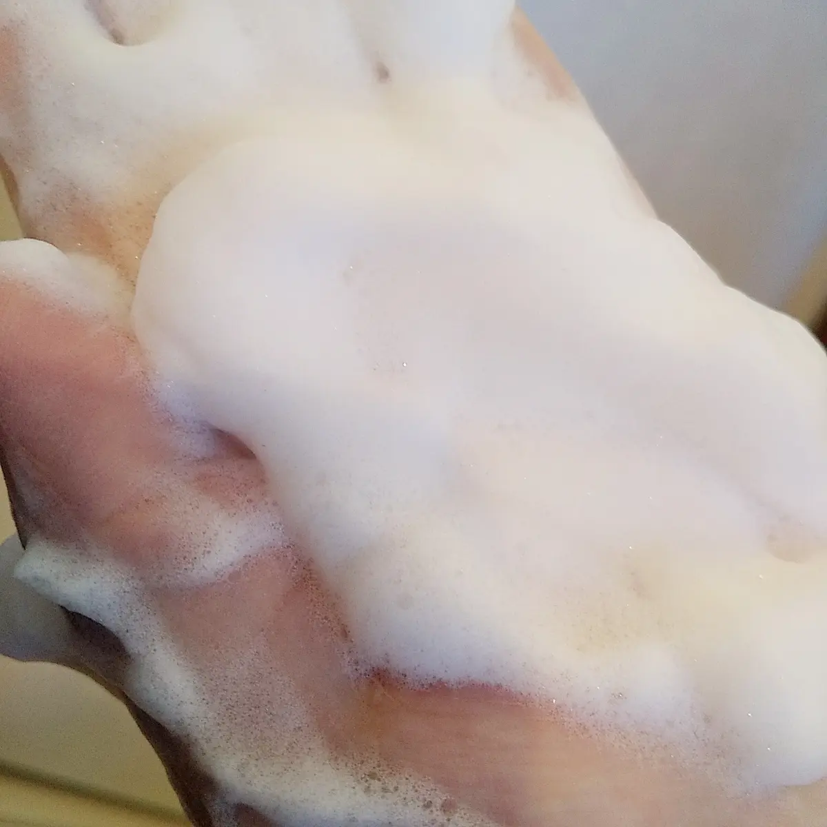 【毛穴の黒ずみにも効いた】ふわふわ洗顔ですっきり、きもちいい!!!【然 よかせっけん】の泡に惚れました!!_7