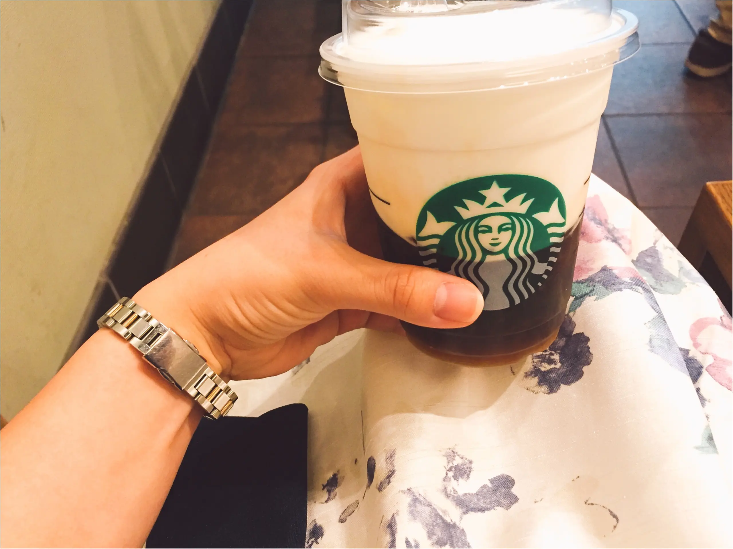 【スタバ】ブラック派でも楽しめるアレンジコーヒー!コールドブリュー ムース フォーム ヘーゼルナッツ☆_2