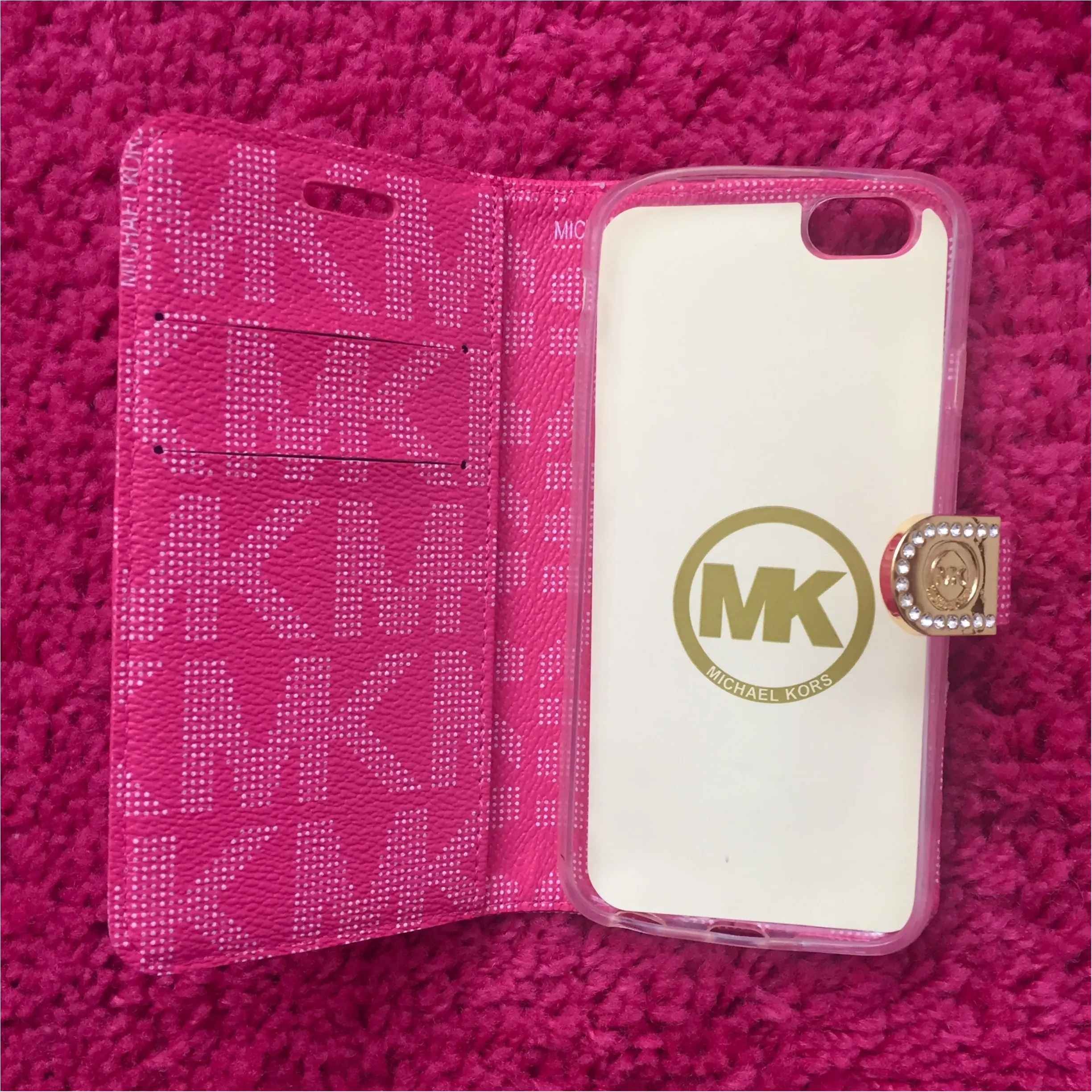 【shopping】誰ともかぶらない♡?日本未入荷!マイケルコースのアイフォンケース♡_4