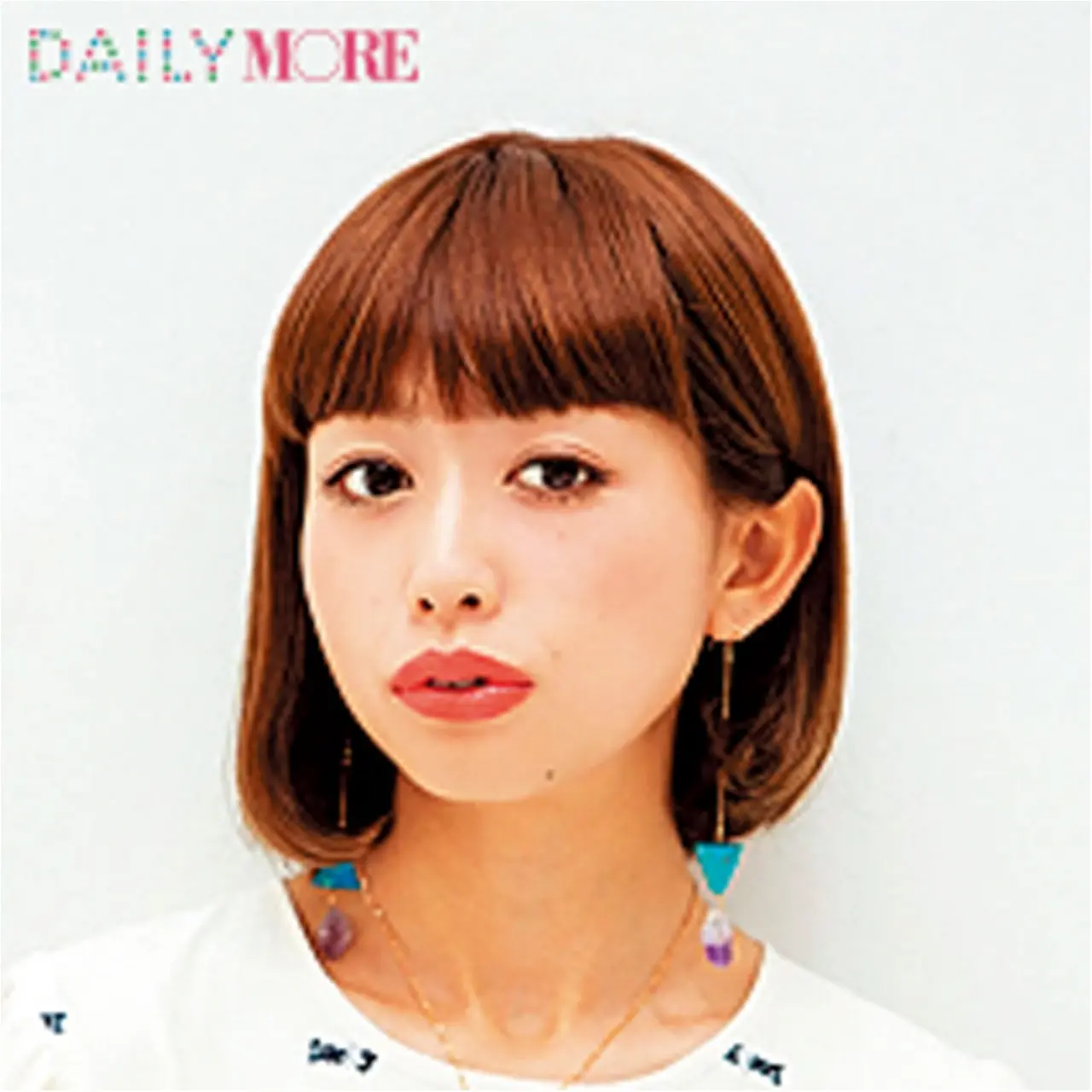 ノスタルジックなラメネイルが、今の気分♡【モアビューティズ・木野園子ちゃんのネイルをパパラッチ!】_1
