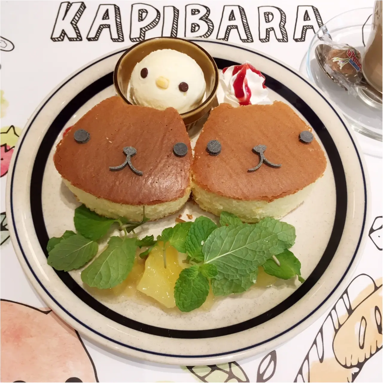 ”大人カピバラさん”がテーマの『KAPIBARASAN×HANDS CAFE』 に行ってきました♡_5