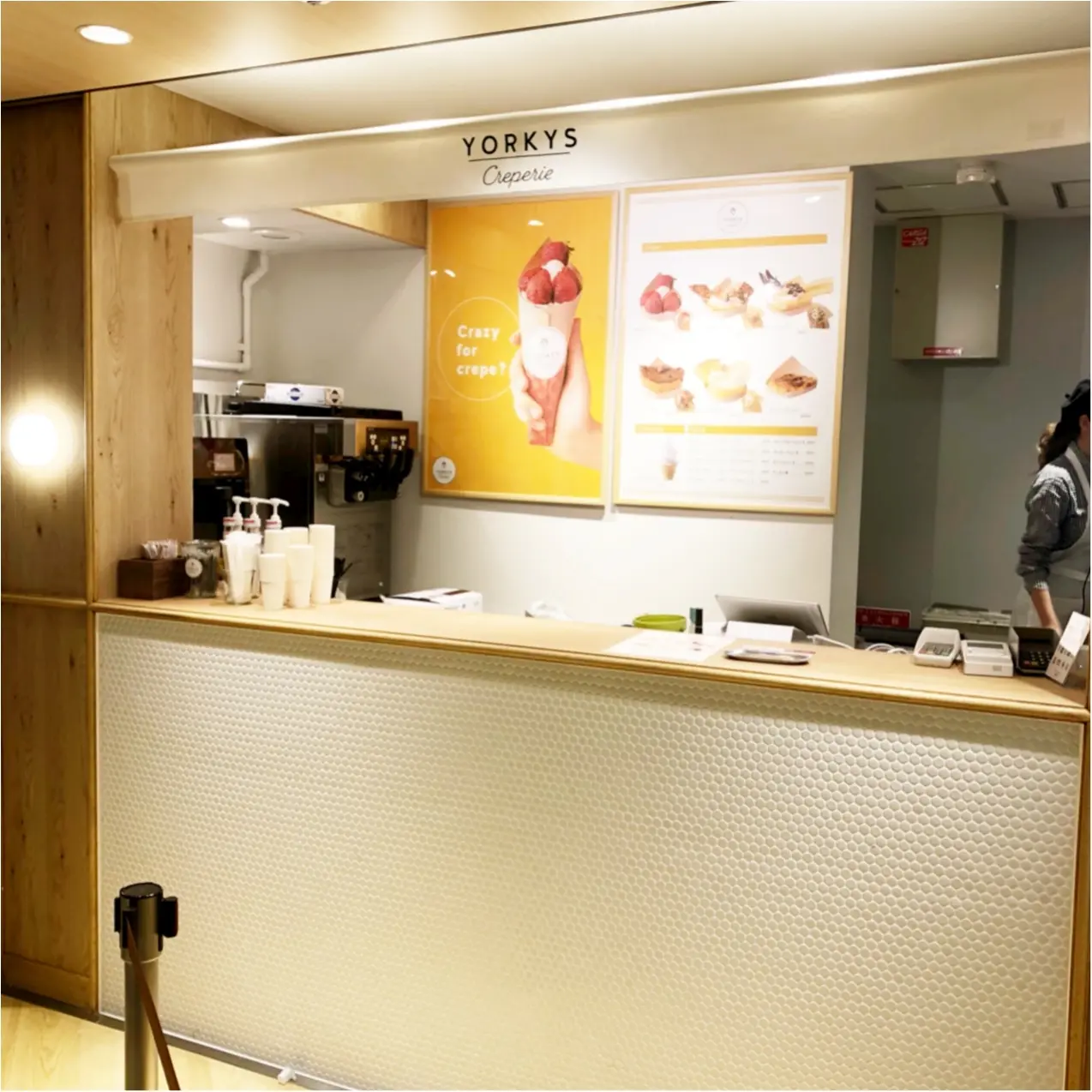 あまおうと生クリームのハーモニー ♡ クレープ専門店 『 ヨーキーズクレープリー 』が大阪にNewオープン ♡♡_1