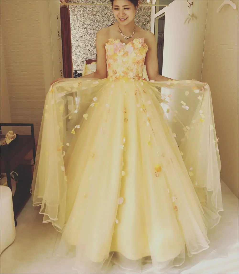卒花さんに聞く【ドレス特集】- 結婚式・二次会におすすめ! プレ花嫁さんに人気のおしゃれなウェディングドレスは?_29