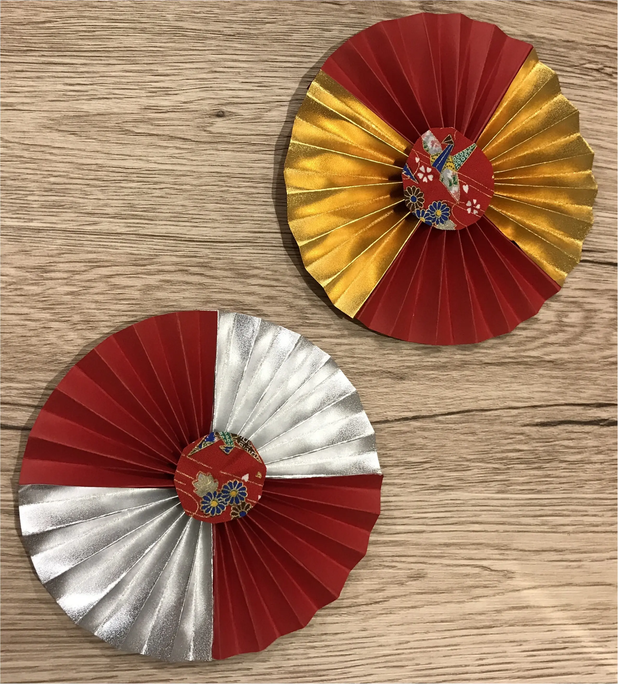 花嫁DIY♡ホームパーティにも前撮りアイテムにも使える「ペーパーファン」_8