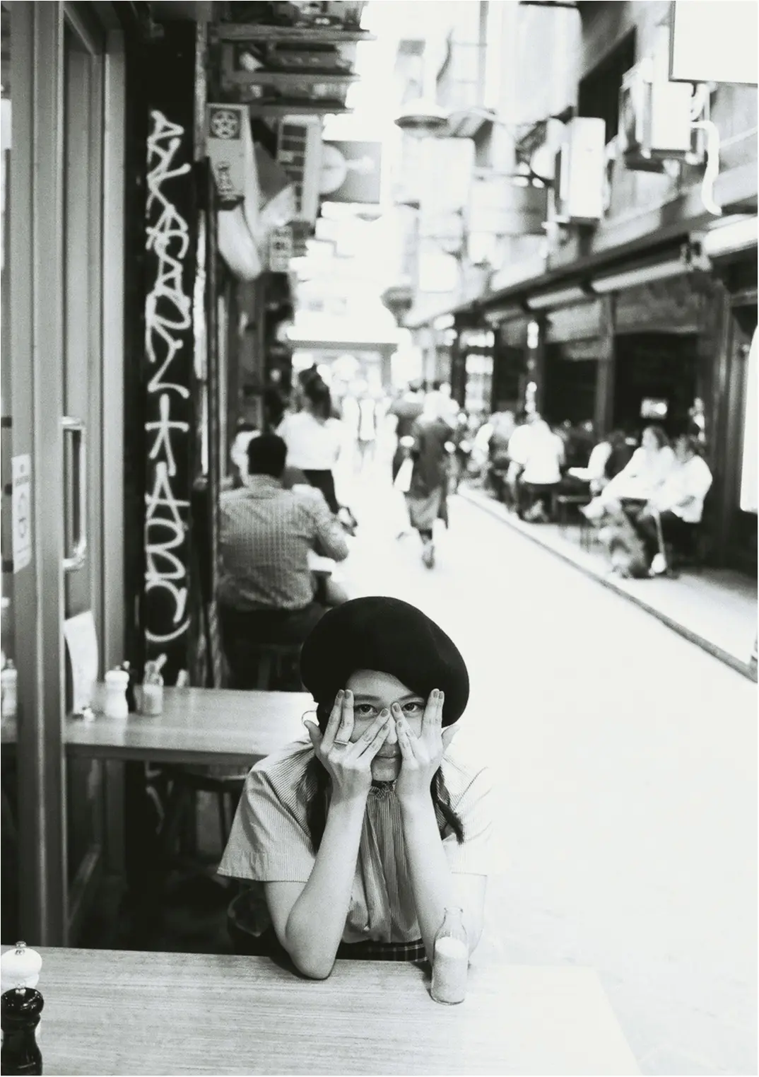 今日が25歳のバースディ! 女優・有村架純さんがセルフプロデュースの写真集を発売します!【5/9(水)発売予定】_3
