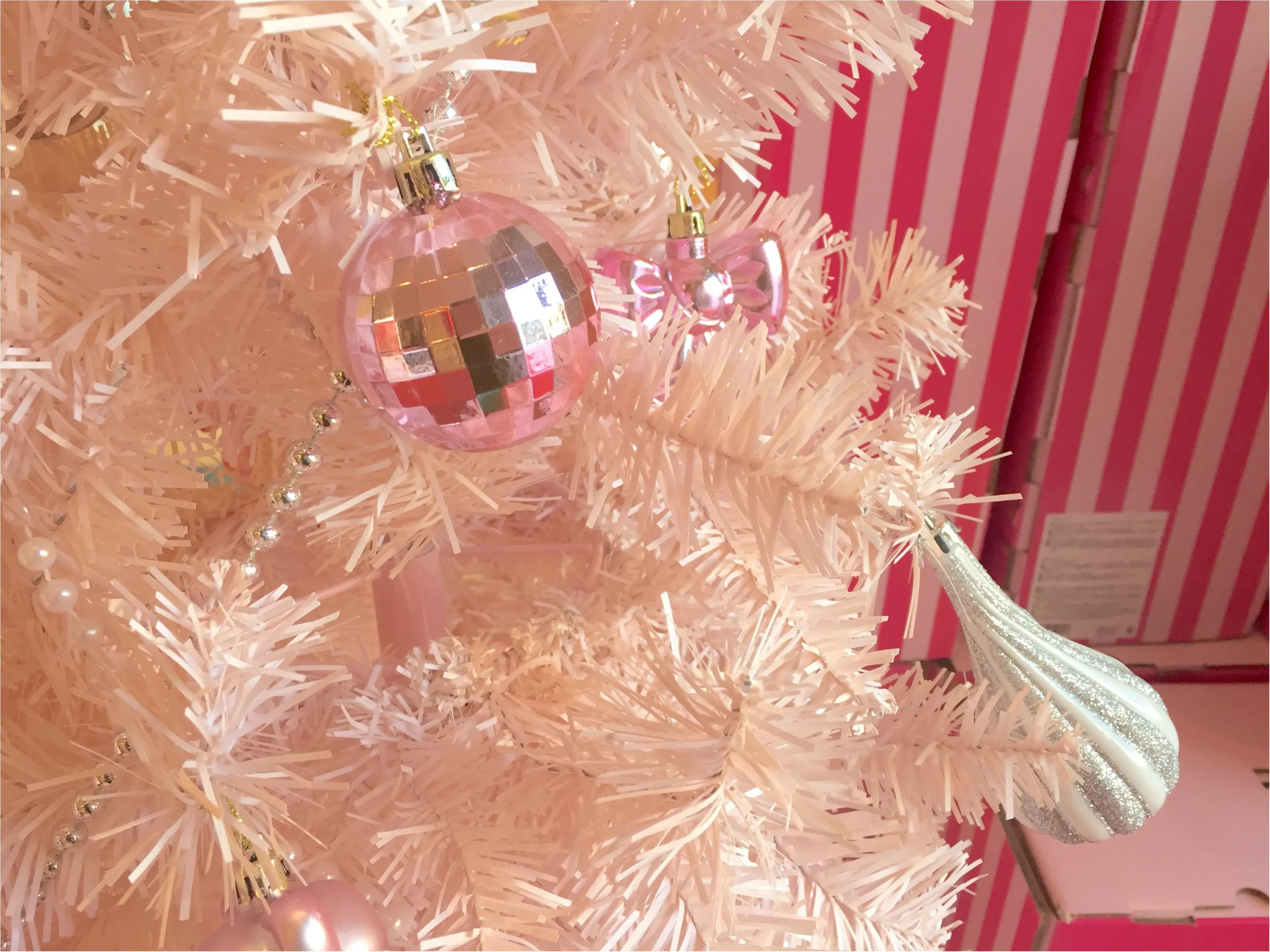 【♥♥♥】ホリデーシーズン到来! ヴィクシー風ツリー?! FrancfrancのX’masがカワイイって噂♡ _3