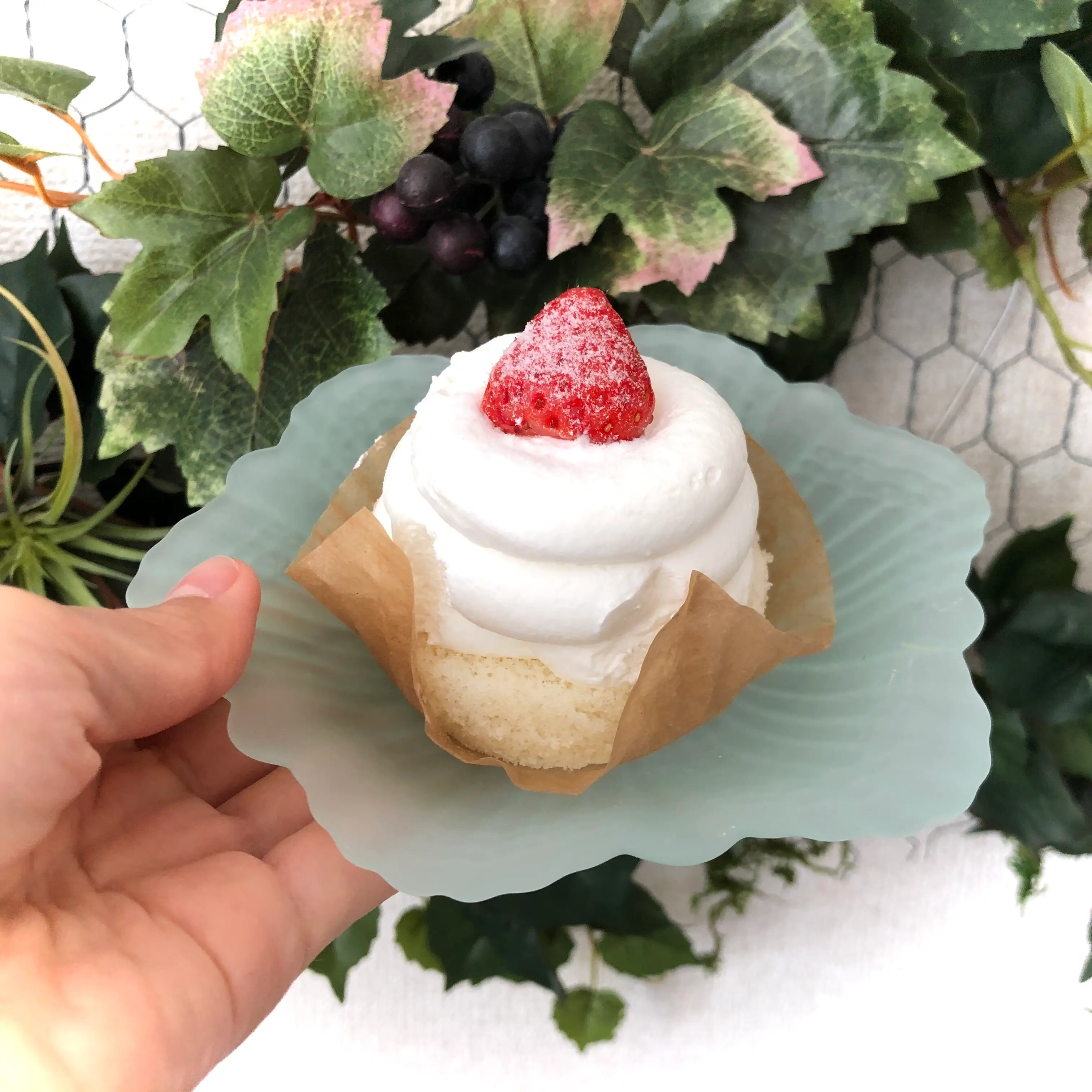 【おすすめのいちごスイーツ】まだ食べてないなんて損!見つけたら即買いコンビニスイーツ食べてみた!_5