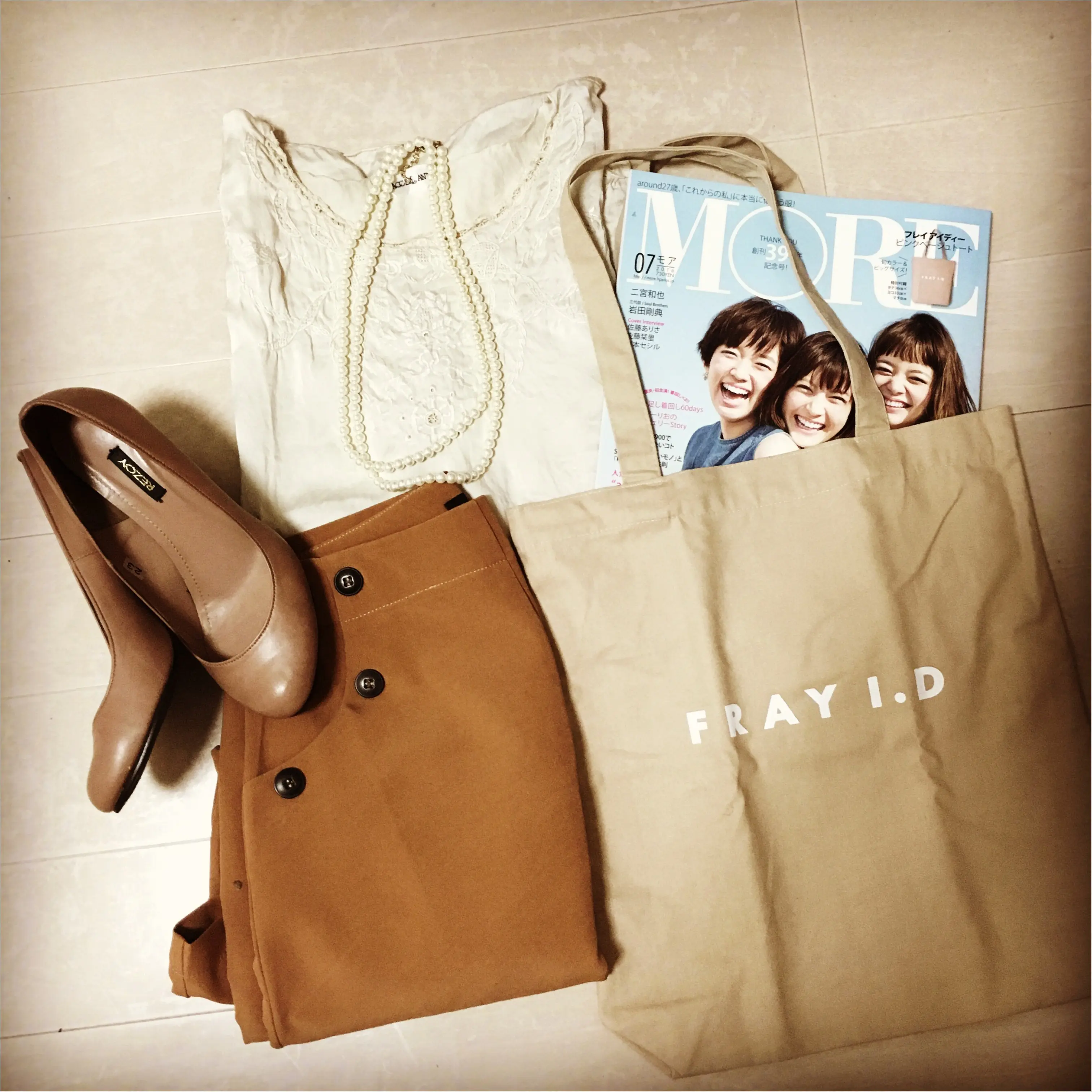 《MORE7月号》付録の”FRAY I.D”コラボトートがどんなコーデにも合うって知ってた♡?_4