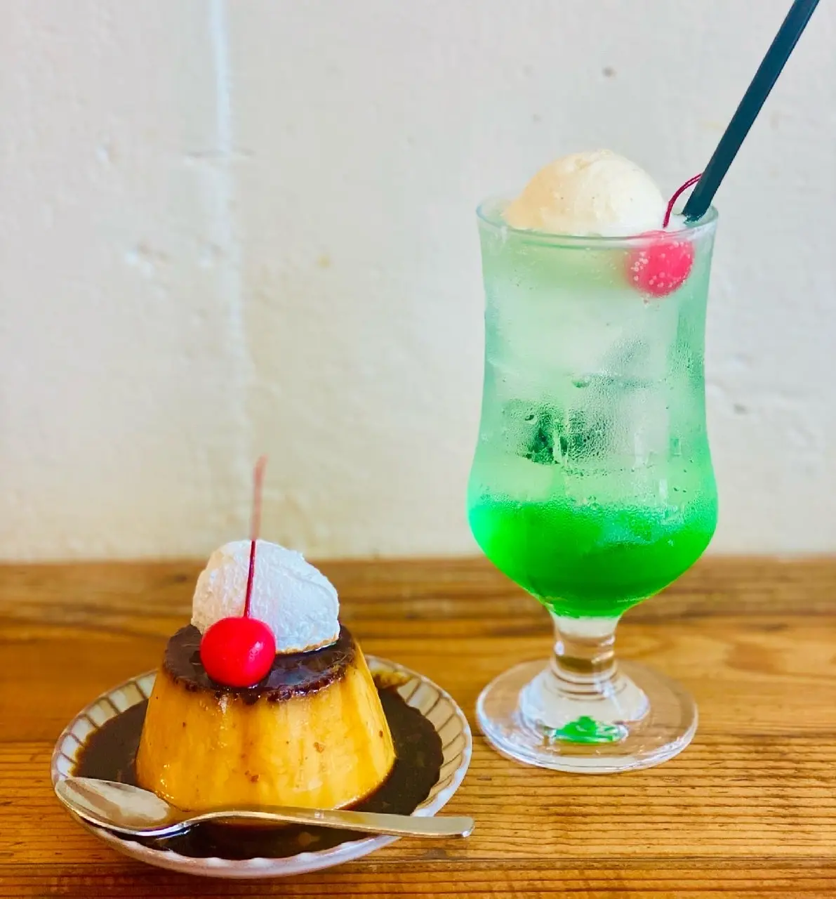 【新宿カフェ】昭和レトロ感が可愛すぎ♡映え度抜群スイーツ《4/4 SEASONS COFFEE》へ!_5