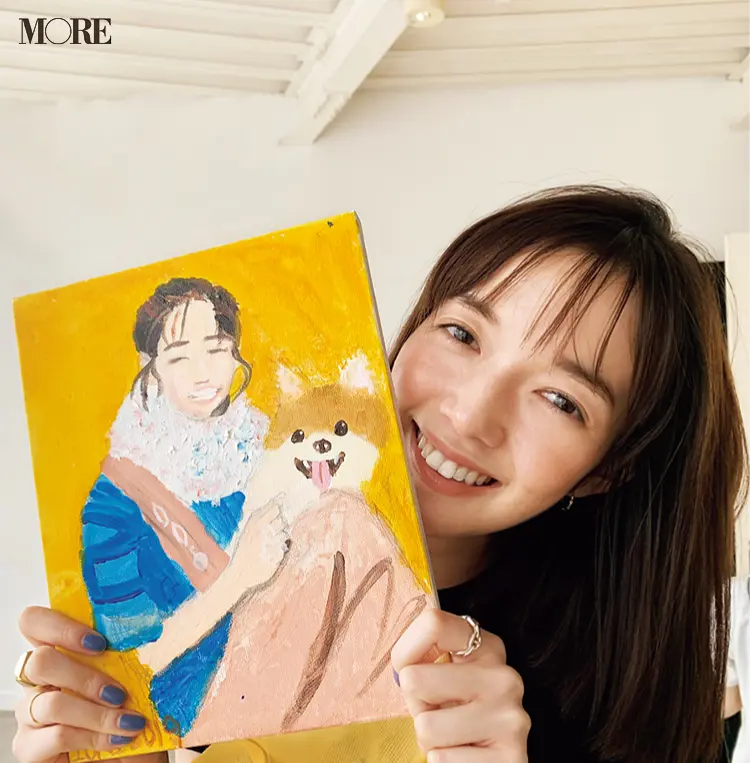 佐藤栞里が感激! 絵のプレゼントを贈ってくれた相手って?【モデルのオフショット】_1