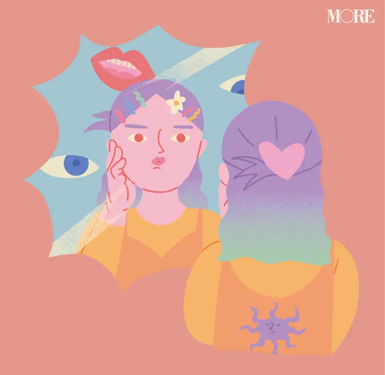 前田豆コさんのイラスト。ロングヘアの女性が鏡を見ている様子