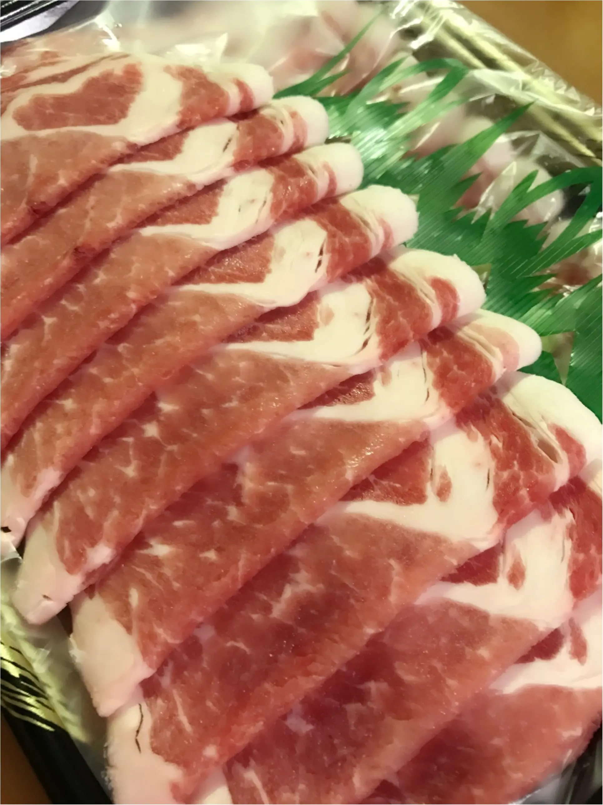 冬といえば…!?そう!お鍋の季節!!でもついつい食べすぎて飽きちゃいがち…。゚(゚´ω`゚)゚。?そんな時は贅沢お肉をお取り寄せ♫_2