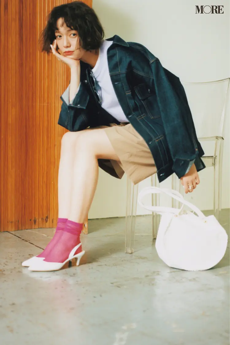 シーズン到来のひざ上丈パンツ。大人っぽくはくにはどうすればいい? 4つのテクニックをおさらい!_3