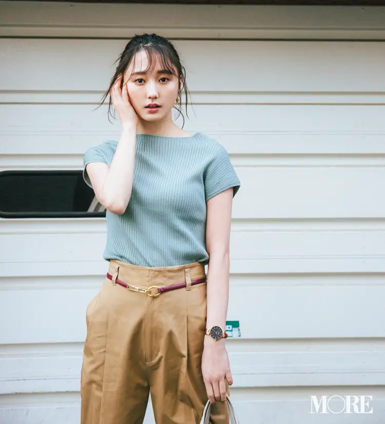 ベージュコーデ特集(20代後半女子向け)- 春におすすめのワンピースやスカート、靴などのコーディネートまとめ_14