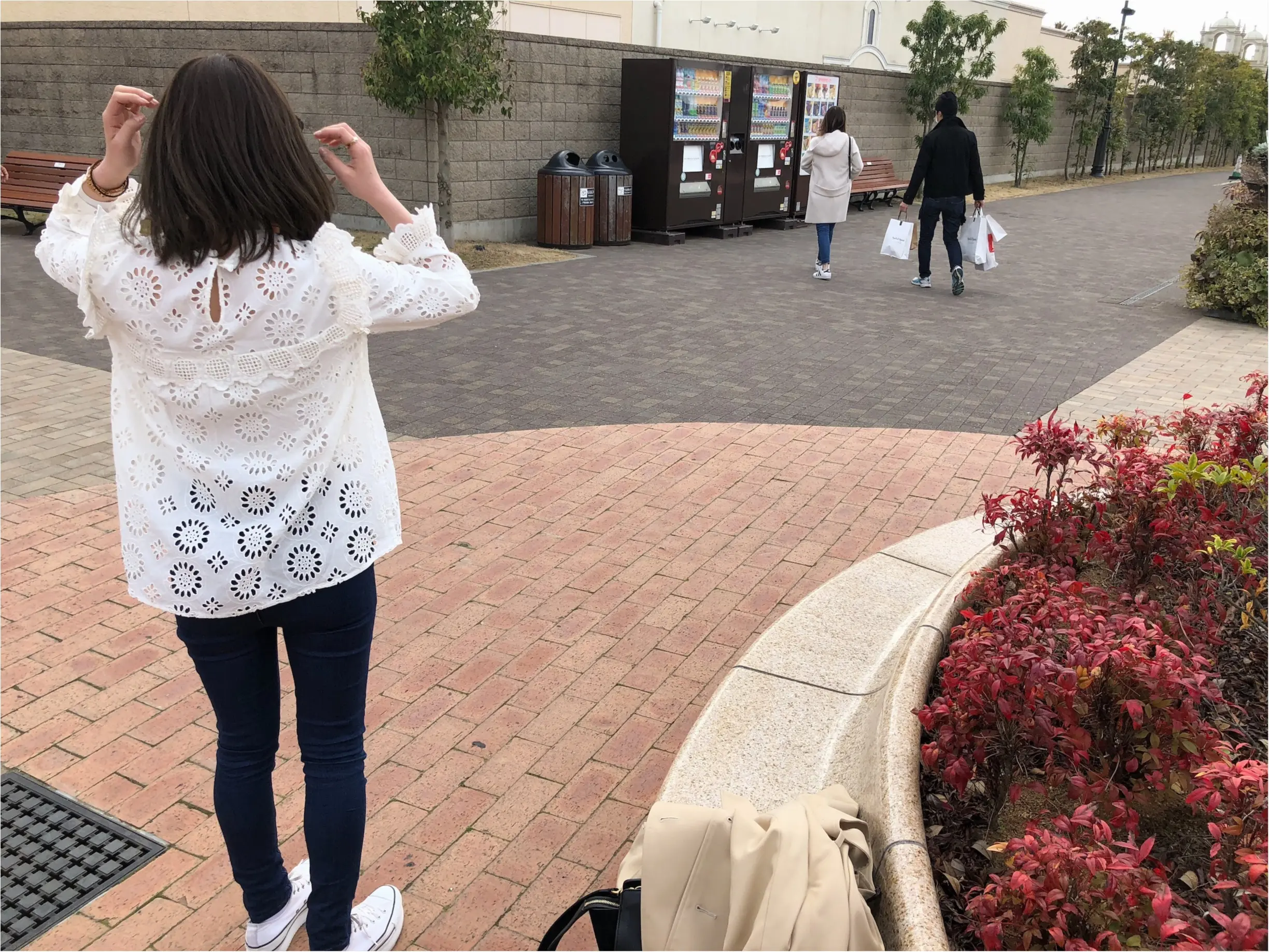 【ZARA】今季も可愛いザラトップス♡流行りの《刺繍入り》がお気に入り!_4