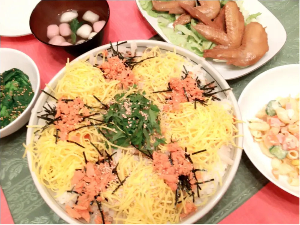 ひな祭りは豪華に♡ちらし寿司をつくったよ(*´꒳`*)_1