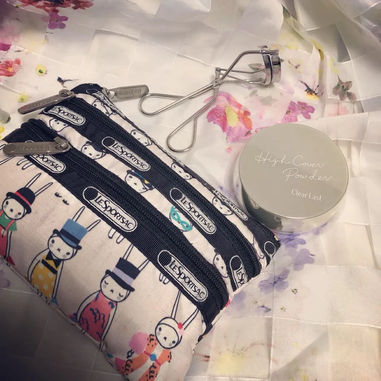 パッと塗るだけ愛され美肌♡旅行好きにオススメしたい!リニューアルした"クリアラスト フェイスパウダー"_5