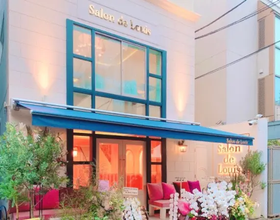 6月27日open かわいすぎるカフェ Salon De Louis 2号店 が南青山に登場 Moreインフルエンサーズブログ Daily More
