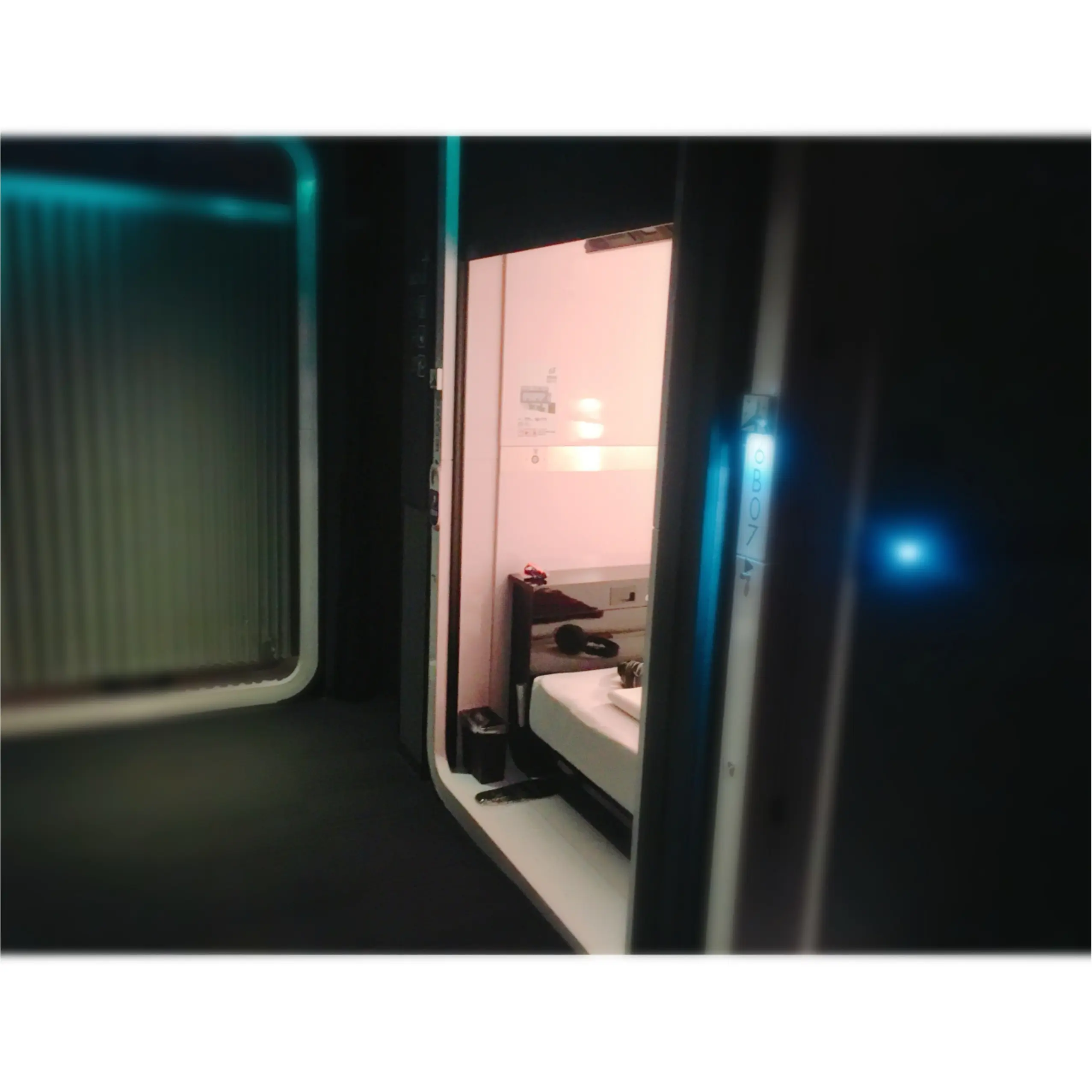 ▷今話題の新しいホテル【FIRSTCABIN】に泊まってみました!!_2