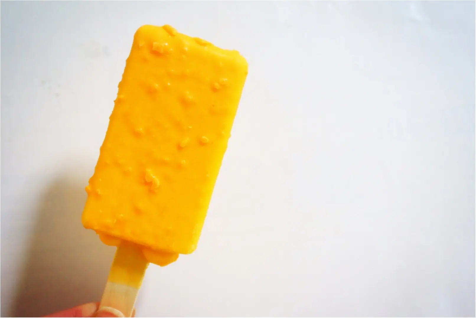 あの人気シリーズに《フルーティーな新味》登場❤️ファミマ限定の〇〇アイスは食べる価値あり!_4