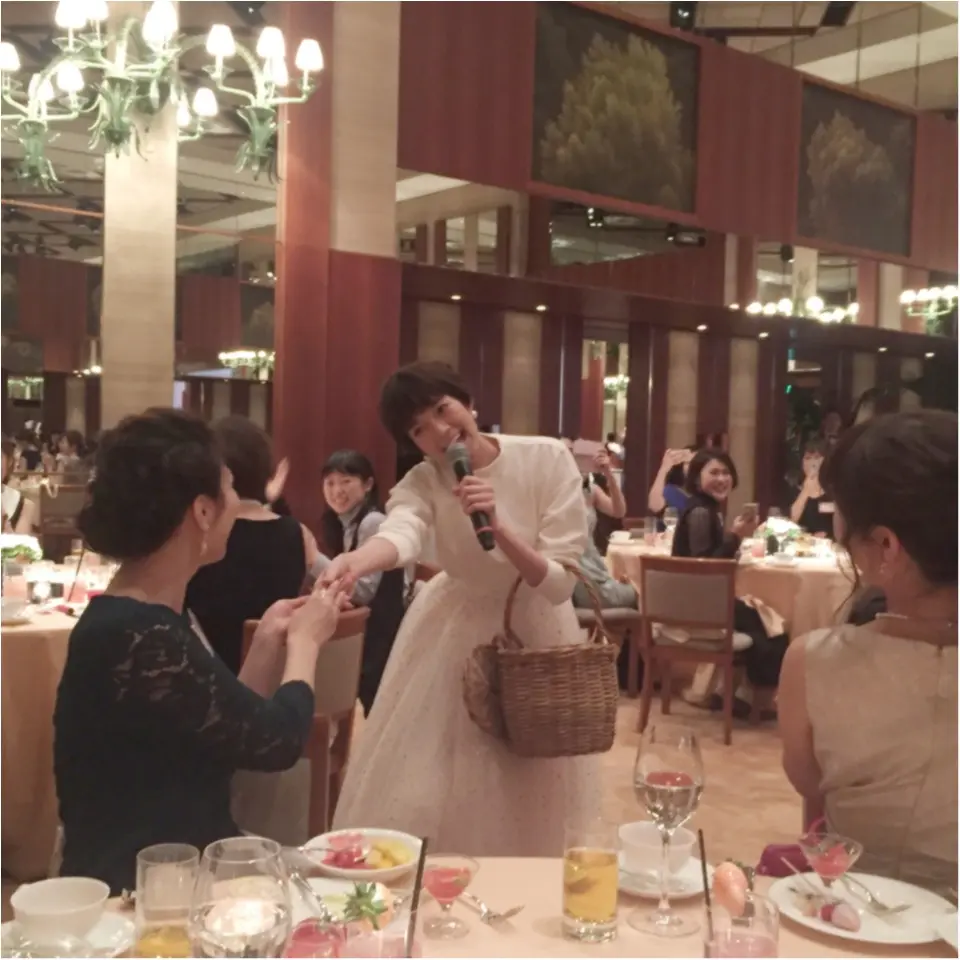 …ஐ 【MORE大女子会2017】なんとゲストは大人気の佐藤栞里ちゃん!!その模様を大公開っ☺︎♪ ஐ¨_10