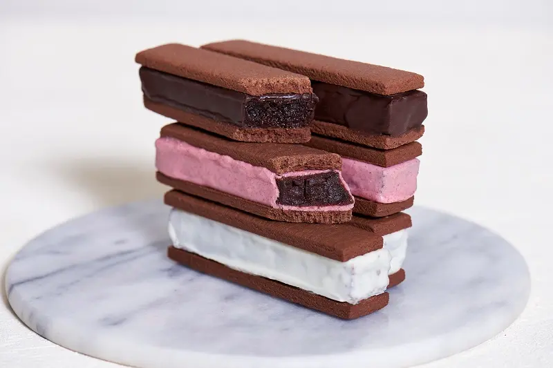 『ショコラフィル』の「ガトーショコラサンド」実物