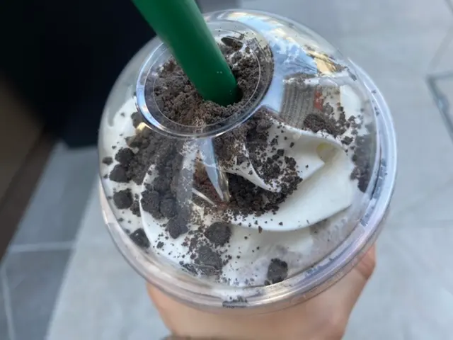 【スタバ新作】チョコ好き要チェック!チョコレート オン ザ チョコレート フラペチーノ_2