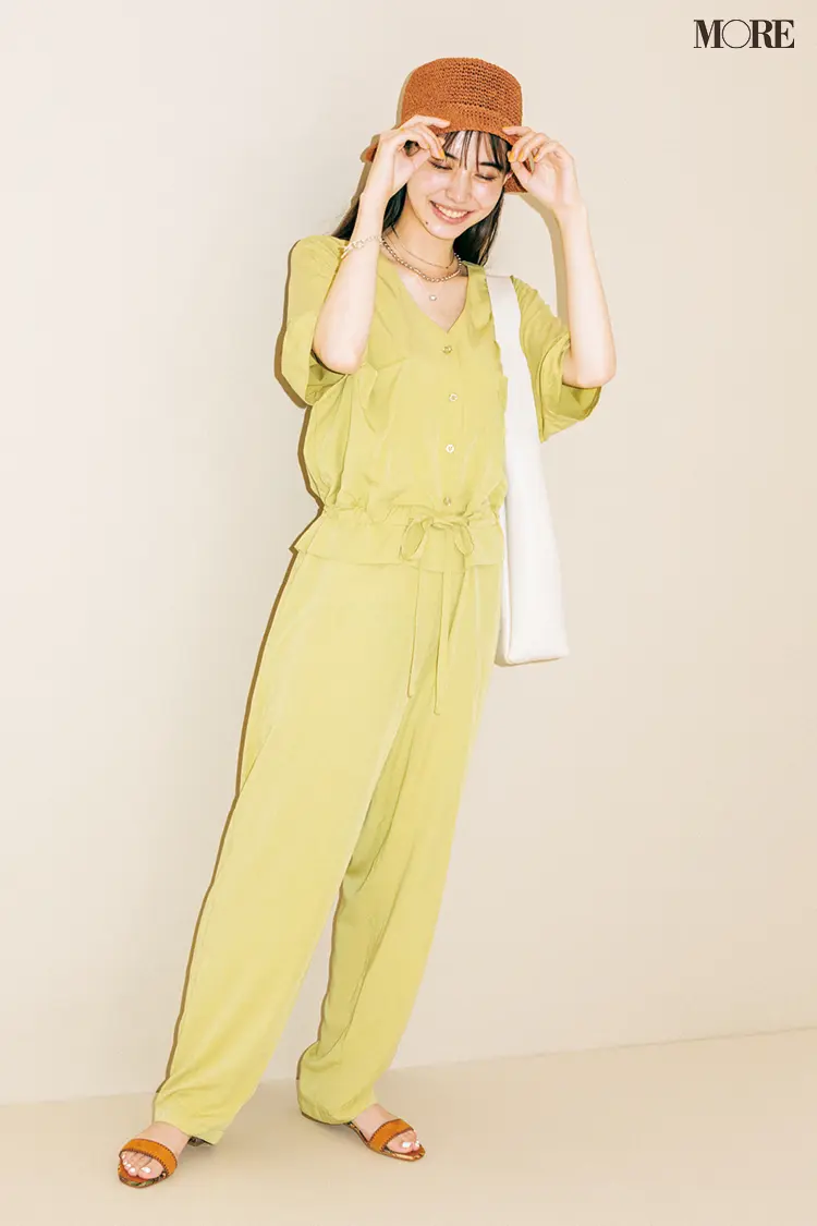 【今日のコーデ】<井桁弘恵>気分をリフレッシュしたい日曜はライムイエローのオールインワンで鮮度抜群に☆_1