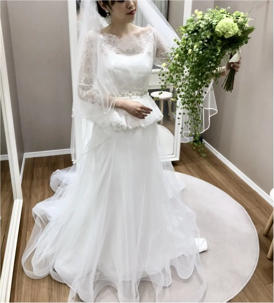 結婚式特集《ウェディングドレス編》- 20代に人気の種類やブランドは?_18