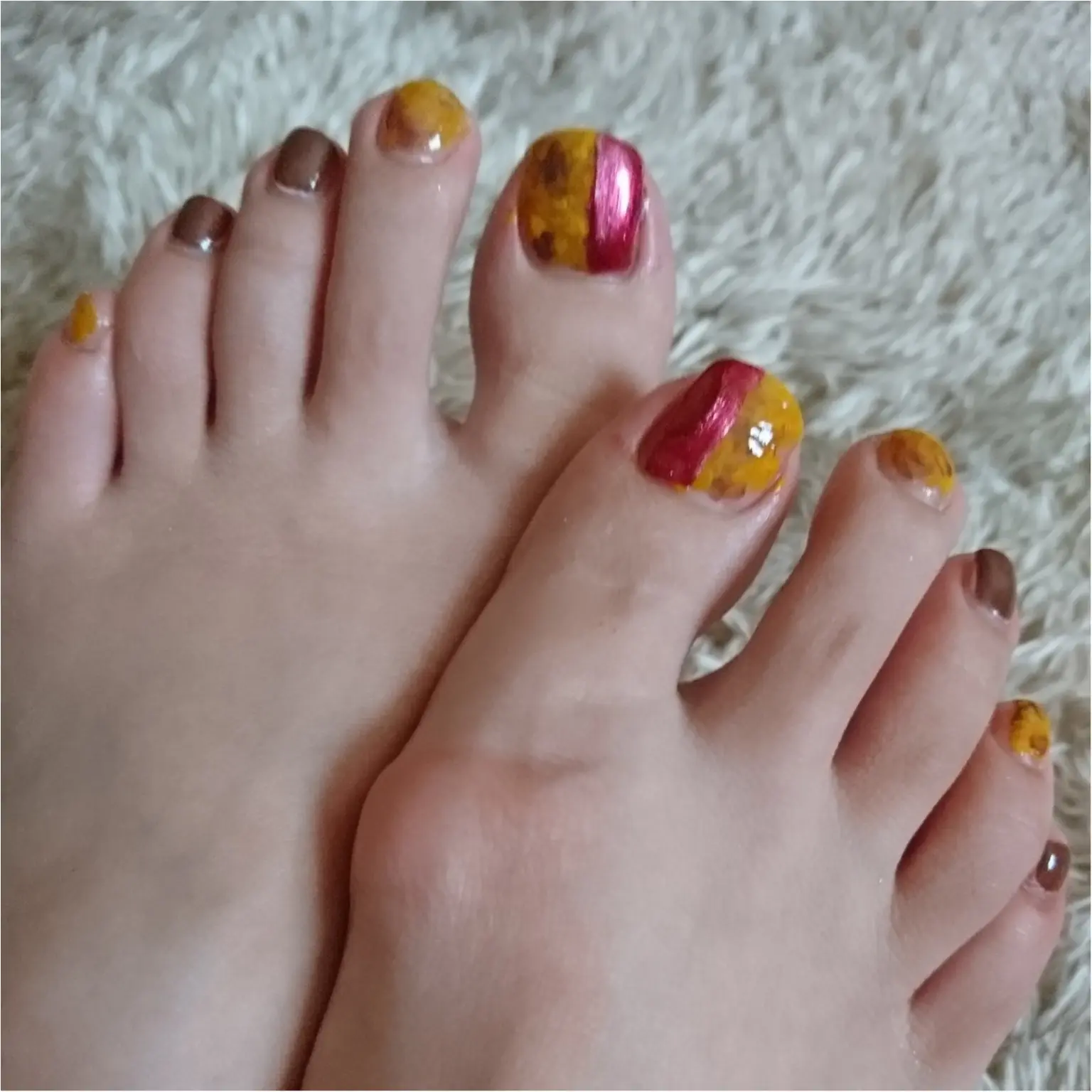 今や秋の定番?!べっ甲ネイルがセルフネイルでも高見えして可愛い~休日ネイル~_1