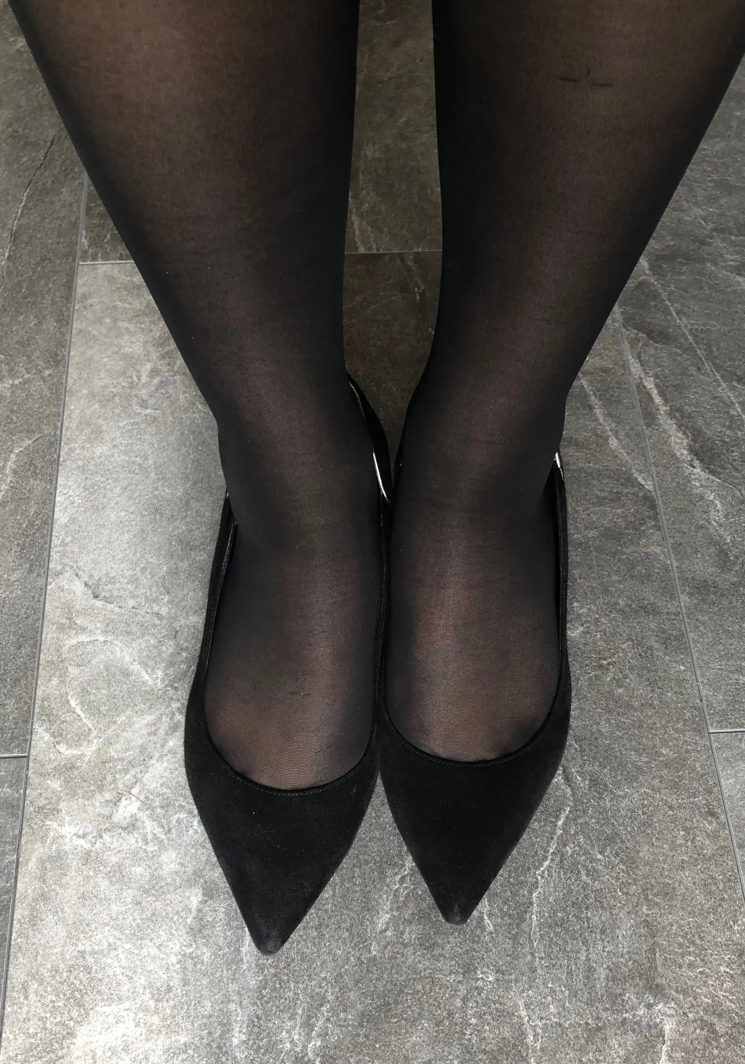 【DIANA】お仕事シューズだけどパッと華やか˚✧ON、OFF両方大活躍パンプス_1