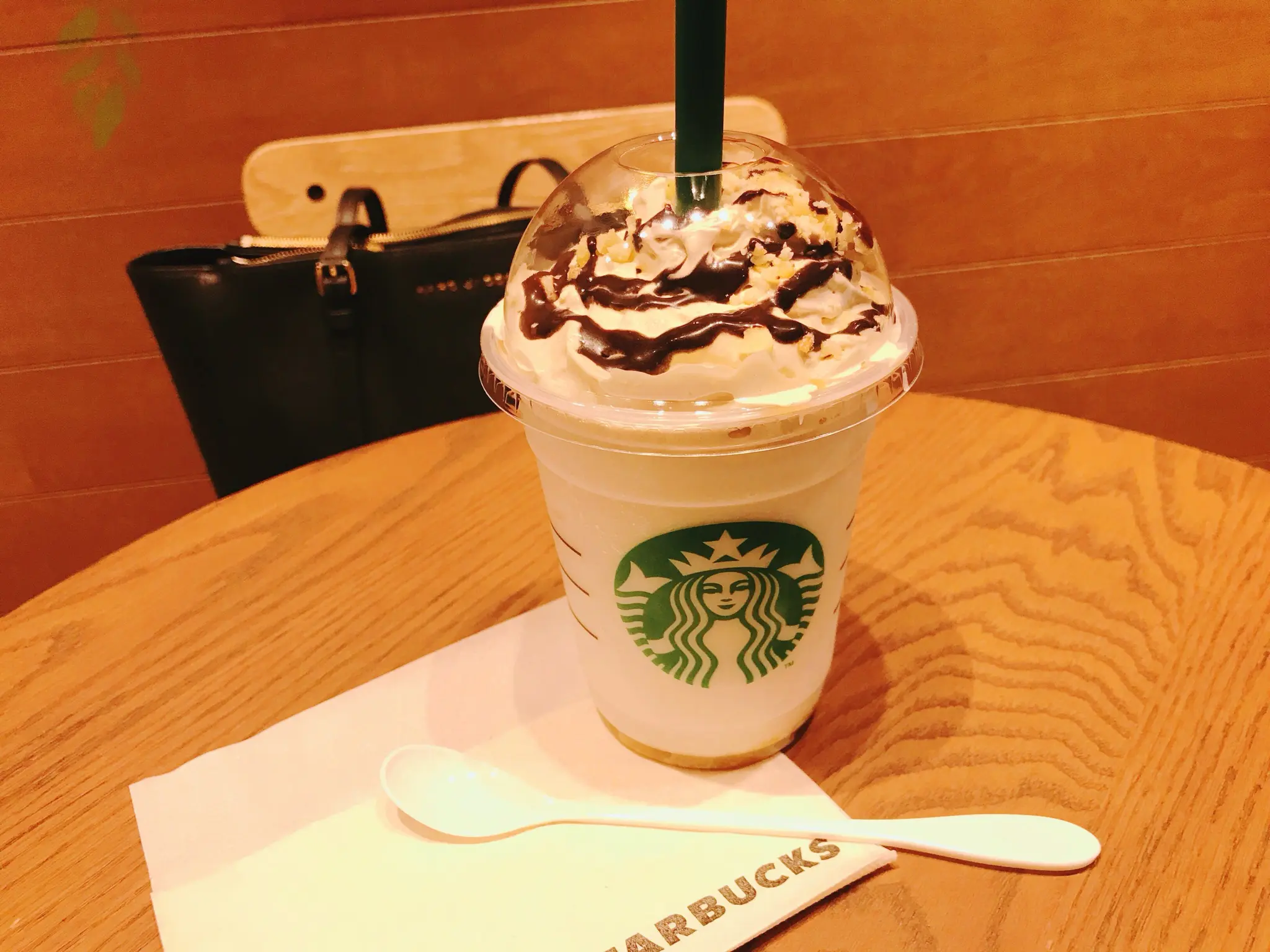 【スタバ新作】「バナナンアーモンドミルク フラペチーノ」が期間限定登場♡ 発売日レポ♪_8